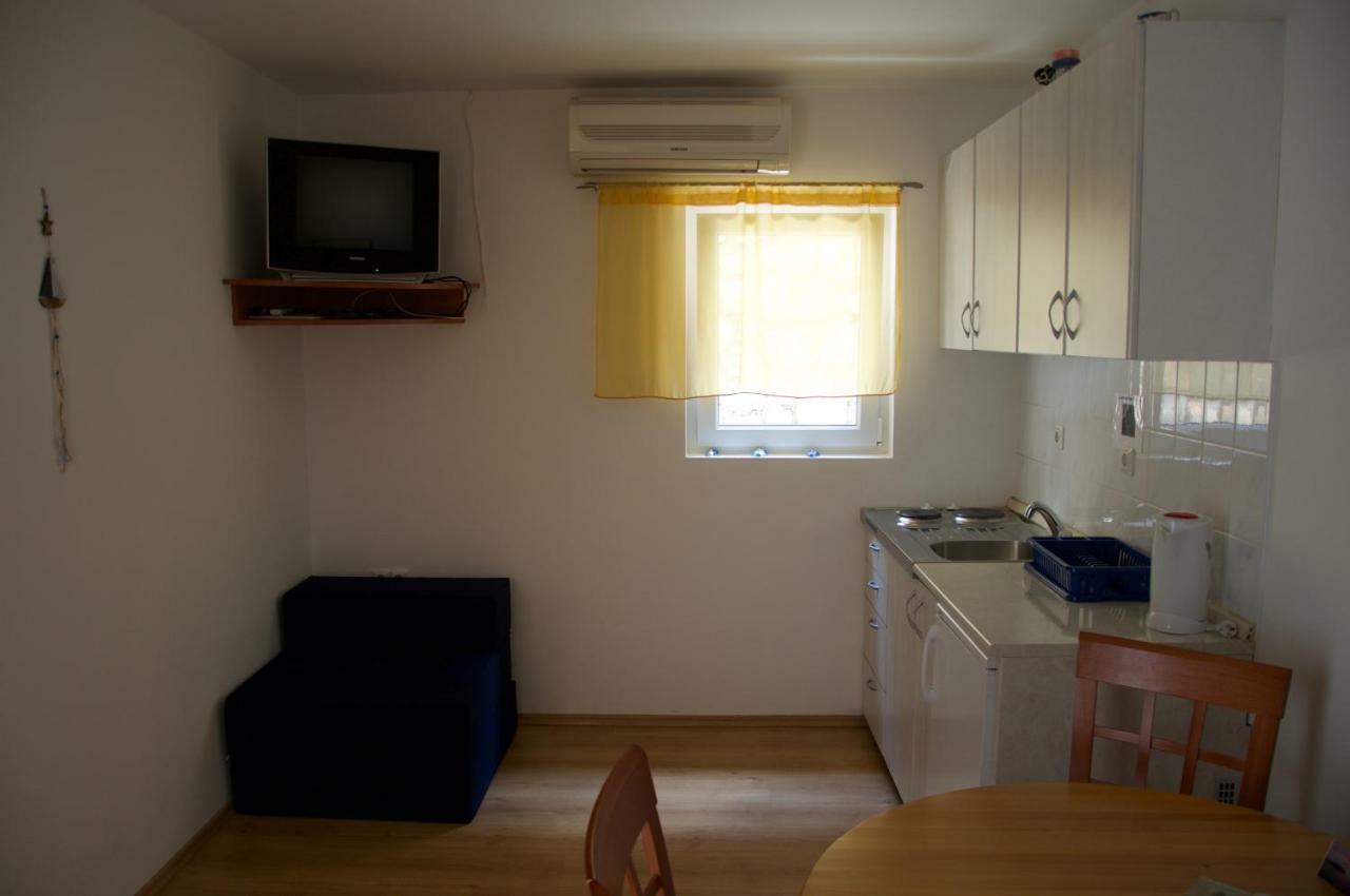 Apartment Viveniti 克罗诺维察 外观 照片